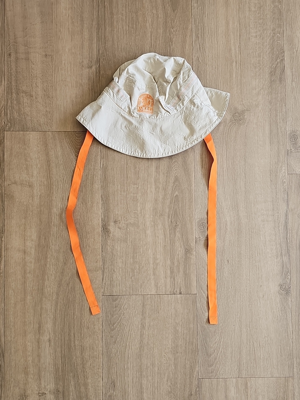 Parajumpers Cream Bucket Hat with Orange Ties